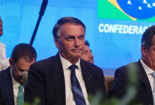 Após mal-estar, Bolsonaro diz que eleição sem ele é ‘negar democracia’