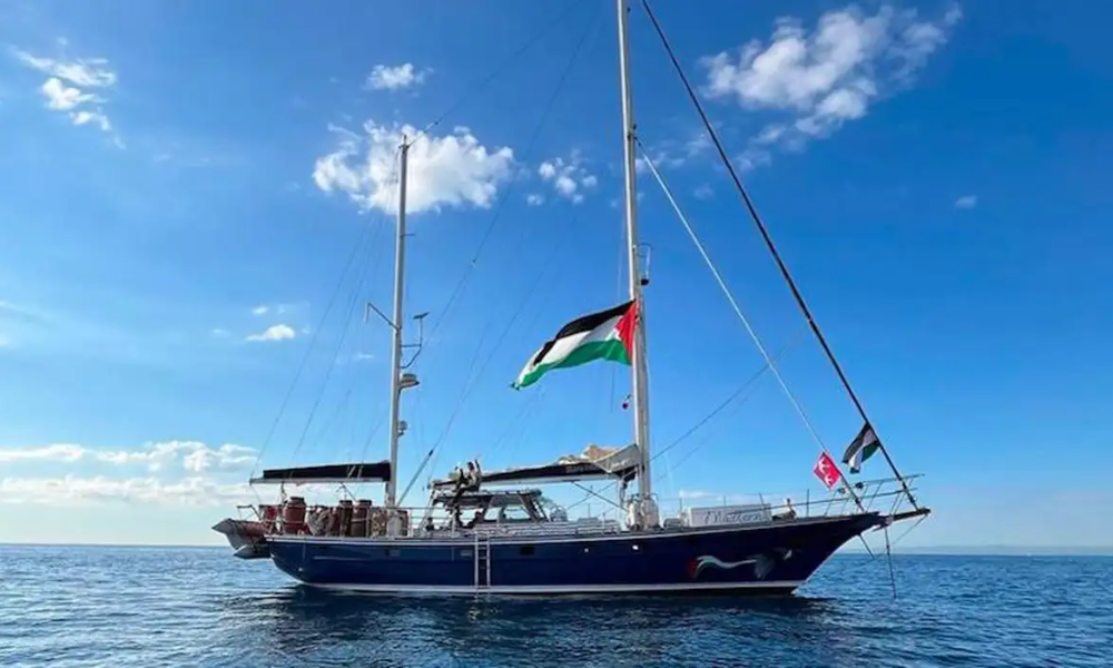 Barco com ativistas e ajuda humanitária está a 48 horas da Faixa de Gaza