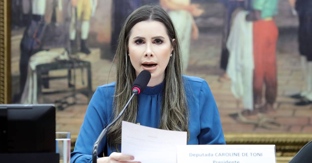 Bolsonarista quer atenuar pena para quem comete cr...