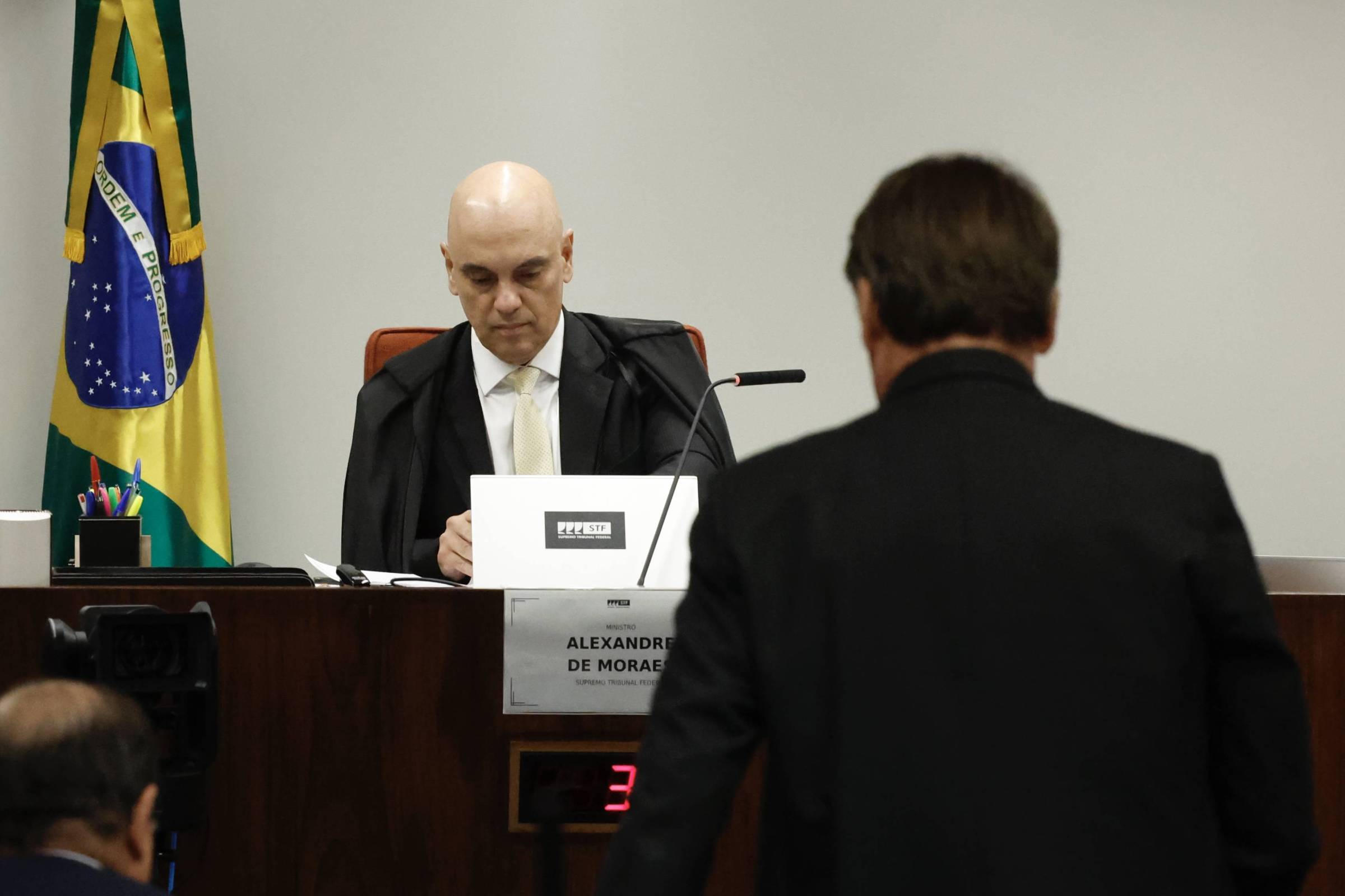 Bolsonaro suavizou imagem fora do STF, avaliam aliados - 12/06/2025 - Poder
