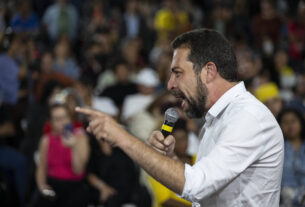 Boulos irá a 15 estados para mobilizar esquerda por 2026 - 04/06/2025 - Painel