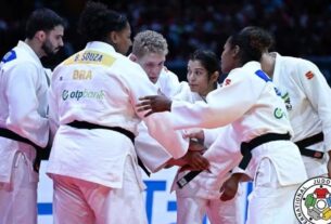 Brasil perde bronze para o Japão e termina em quinto na disputa por equipes no Mundial de Judô