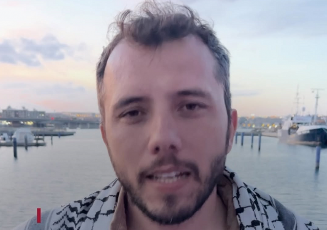 Brasileiro Thiago Ávila vai para solitária em prisão de Israel