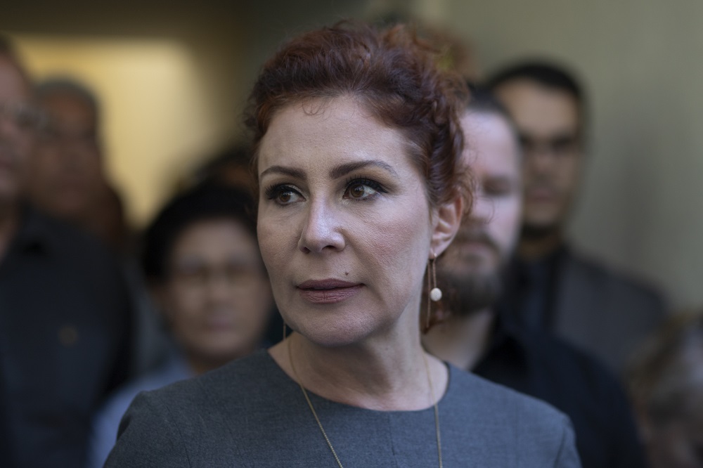 CCJ da Câmara avança em processo que pode cassar mandato de Carla Zambelli