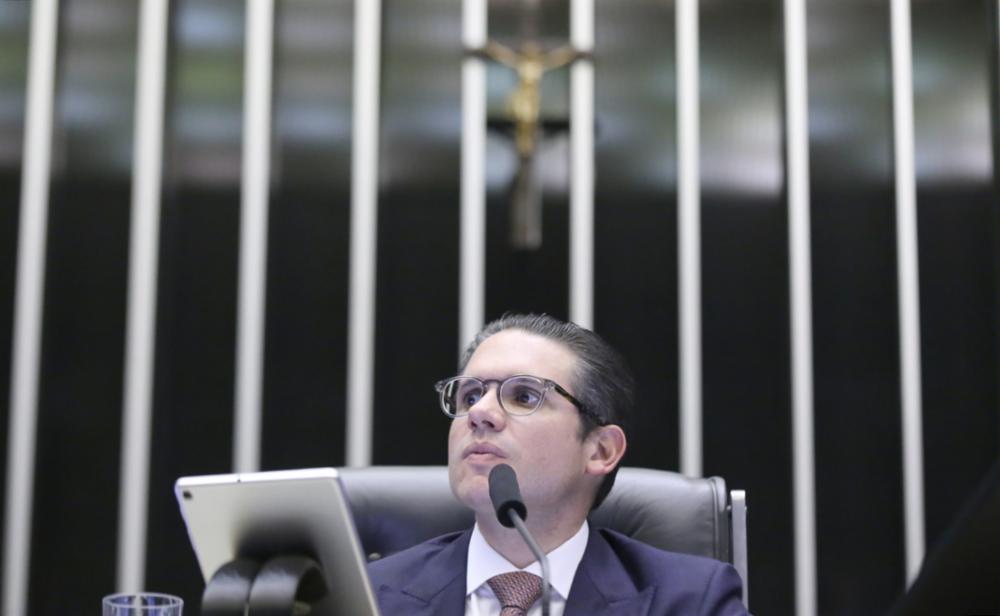 Câmara derruba decretos do governo sobre IOF em nova derrota de Lula no Congresso