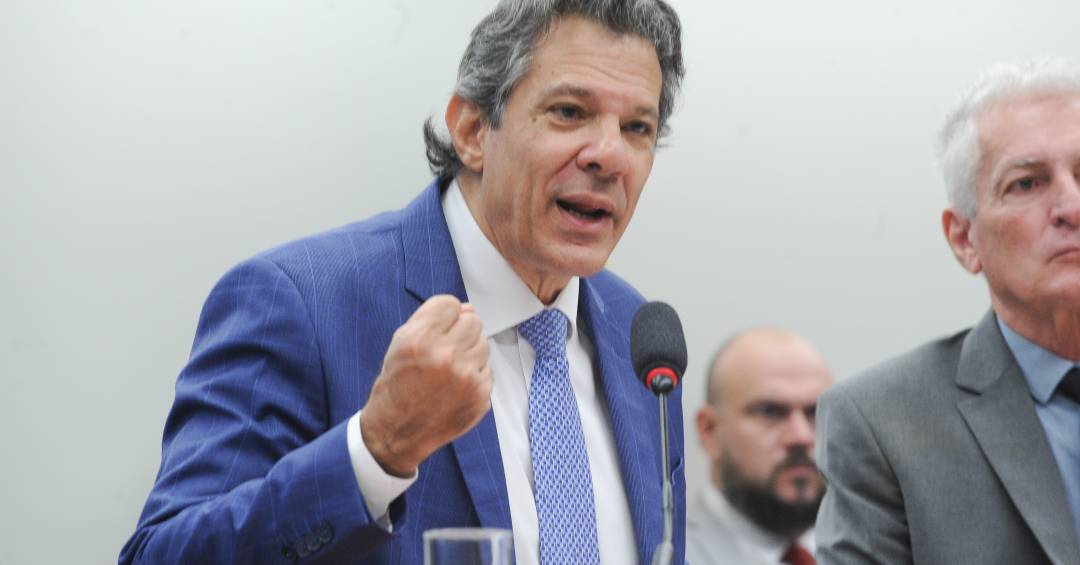 Congresso fala grosso, mas é cúmplice na sangria d...