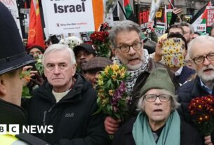 Corbyn e McDonnell para não enfrentar nenhuma ação depois de Londres Rally