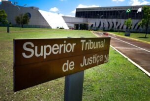 Coronel acusado de ter grupo de extermínio levou c...