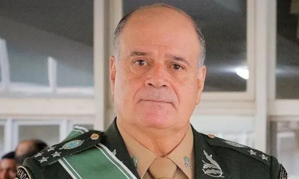 Diante de Anderson Torres, general Freire Gomes liga minuta do golpe a reunião no Alvorada