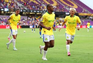 Dupla brasileira é decisiva e Mamelodi Sundowns vence Ulsan com autoridade em estreia no Mundial