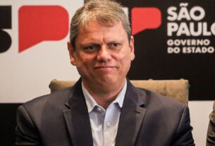 Em resposta a Lula, Tarcísio diz que não compareceu à Favela do Moinho porque optou por participar de outro evento