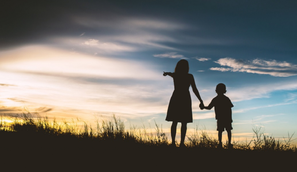 Famílias por escolha: os caminhos da maternidade e paternidade solo