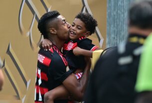 Flamengo se impõe, domina o Chelsea e conquista maior vitória brasileira no Mundial