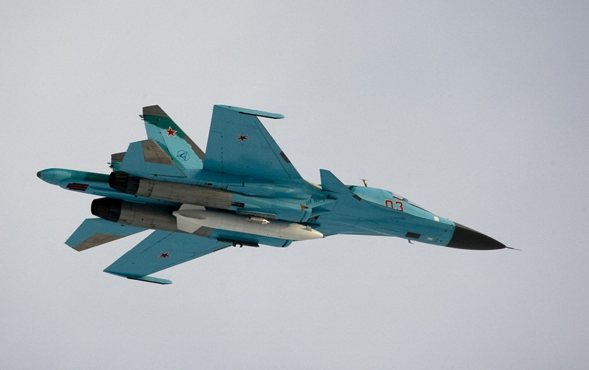 Forças Especiais Ucranianas Destruí 4planes de guerra inimigos no fundo da Rússia Volgograd