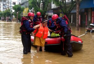 Fortes chuvas causam inundações e forçam evacuação de mais de 70 mil pessoas no sudoeste da China