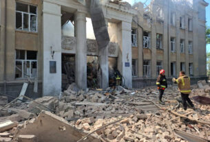 Greve de mísseis russos na escola de Odesa mata 2.