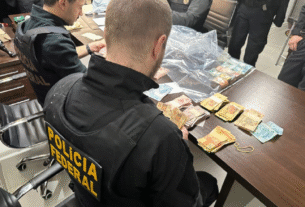 Grupo do PCC que atuava corrompendo delegados e policiais é alvo de operação da PF