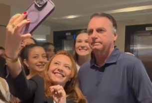 Jair Bolsonaro passa mal, cancela compromissos em Anápolis (GO) e retorna para Brasília