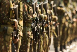 Jornal da Unesp | Presença de grupos LGBT no exército brasileiro ainda enfrenta resistências, sugere pesquisa