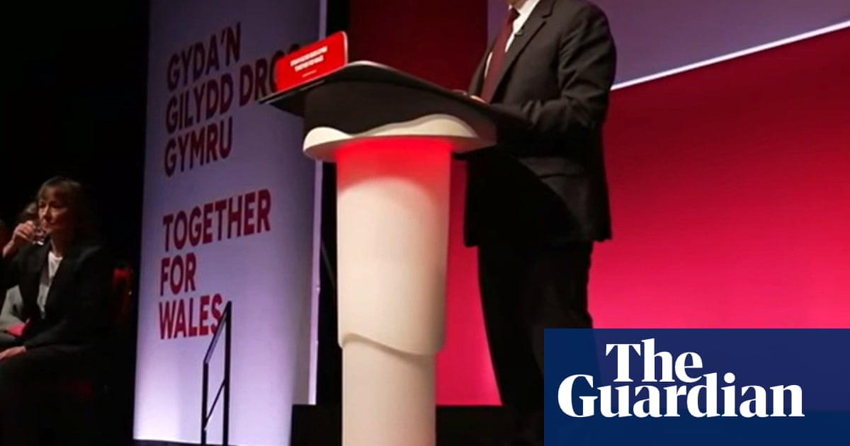Keir Starmer acusa Nigel Farage de 'levar as pessoas por tolos' no País de Gales | Trabalho