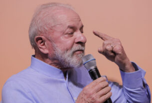 Lula diz que STF não é “maçã doce”, mas prega defesa