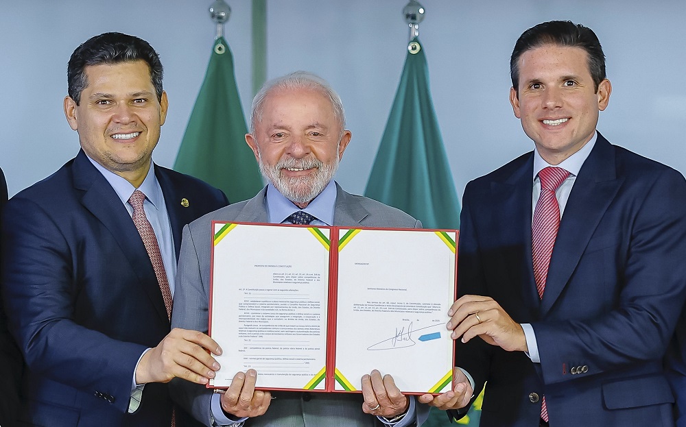 Lula libera R$ 776 milhões em emendas em meio à crise do IOF e pressões no Congresso