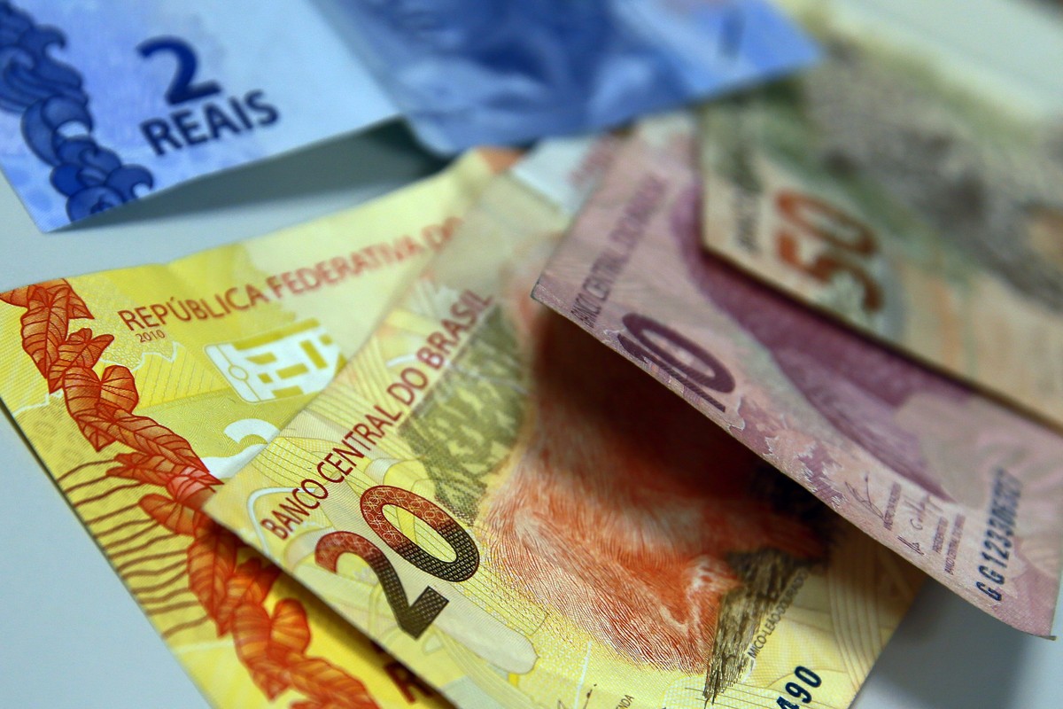 Mais de 60% dos trabalhadores que contrataram o novo consignado privado ganham até 4 salários mínimos