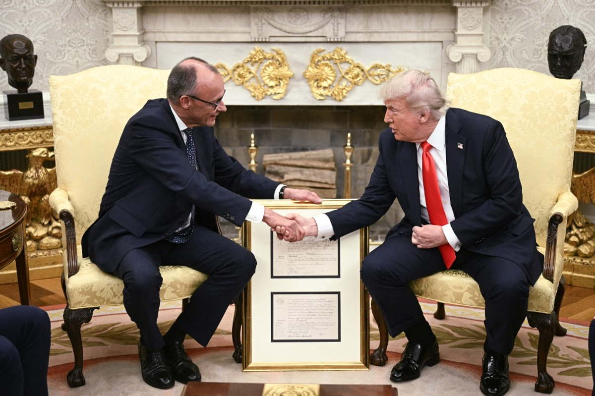 Merz sobrevive (e até prospera) no Salão Oval com Trump