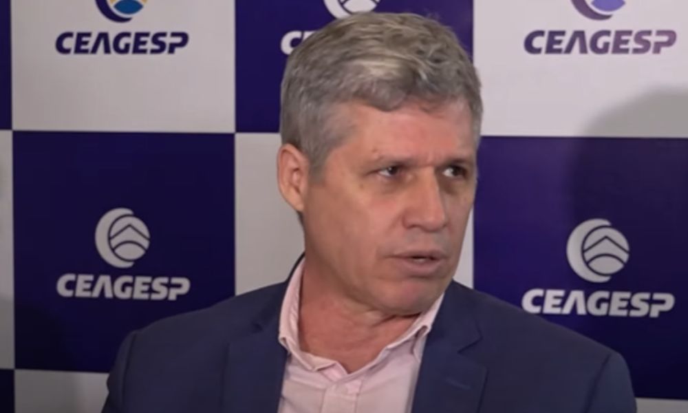 Ministro Paulo Teixeira defende taxação de LCA e LCI para compensar aumento do IOF
