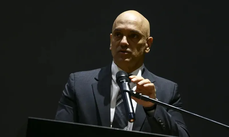 Moraes manda prender condenados por bomba no aeroporto de Brasília