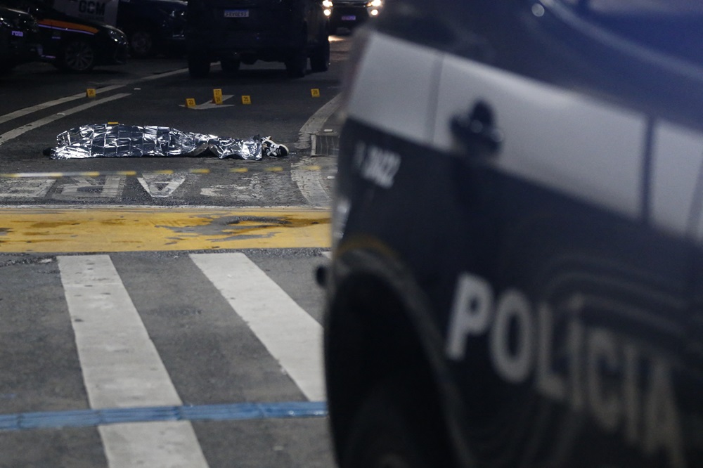 Mulher de policial civil de SP é presa por suposta lavagem de dinheiro para o PCC