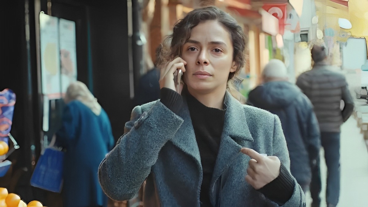 Na novela turca ‘Força de mulher’, Bahar é pega de surpresa por proposta inesperada