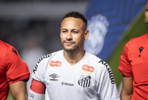 Neymar testa negativo para covid-19 e pode retomar atividades com o Santos