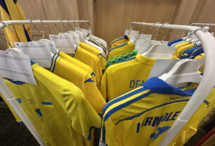 O futebol ucraniano apresenta o seu 'jogo continua!' Exposição