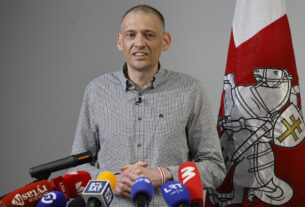 O líder da oposição bielorrússia descreve as 'emoções transbordantes' da liberdade em entrevista exclusiva