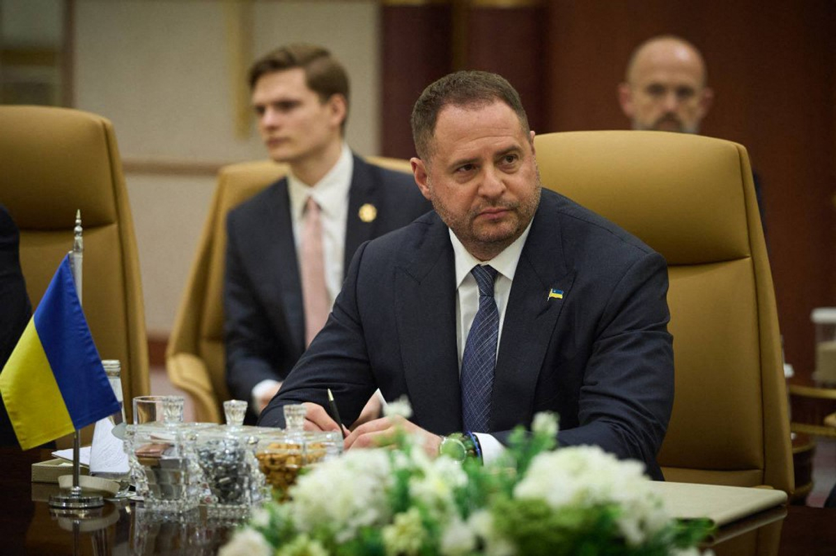O melhor assessor de Zelensky Andriy Yermak no caminho para nós, dizem os relatórios