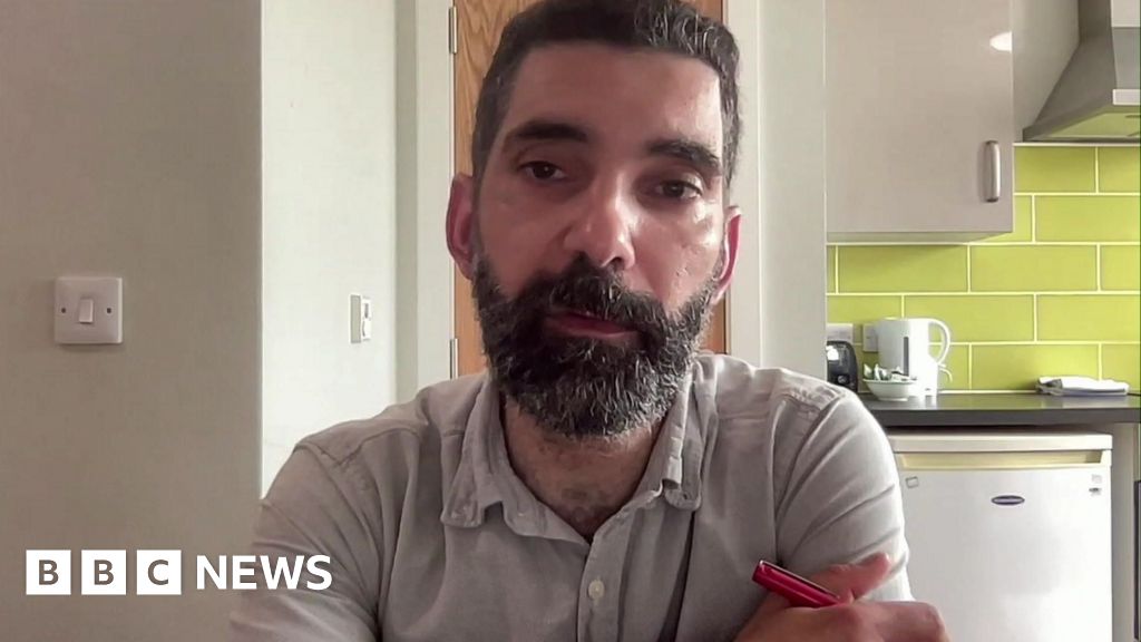 O membro da ação da Palestina diz ao plano da BBC para proibir o grupo 'absurdo'
