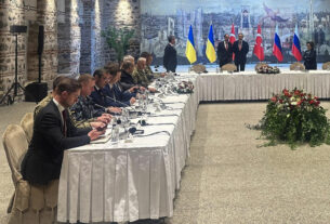 Opinião: Negociação sob fogo: a diplomacia ofensiva do Kremlin