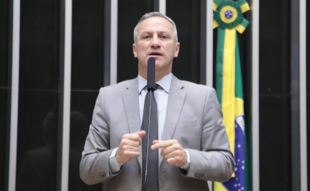 Oposição comemora derrubada de aumento do IOF: ‘Vitória contra o governo gastador’