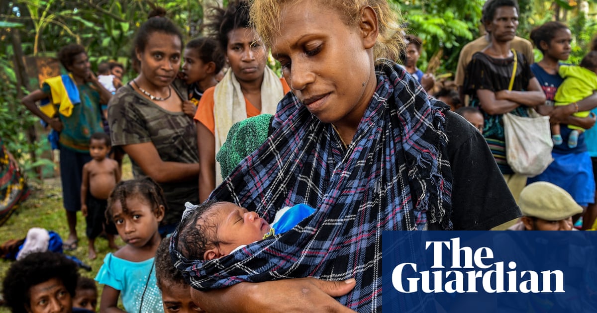 Os cortes no financiamento global da vacinação global do Reino Unido arriscariam mortes de crianças evitáveis, alertam os especialistas | Vacinas e imunização