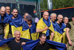 Os prisioneiros ucranianos feridos, incluindo os defensores do Mariupol, libertados no último intercâmbio com a Rússia