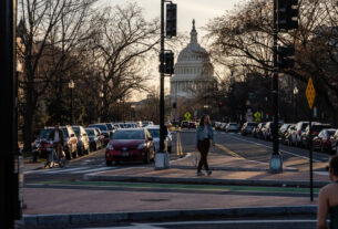 Os republicanos da casa se movem para colocar seu carimbo em DC como um orçamento corrigido