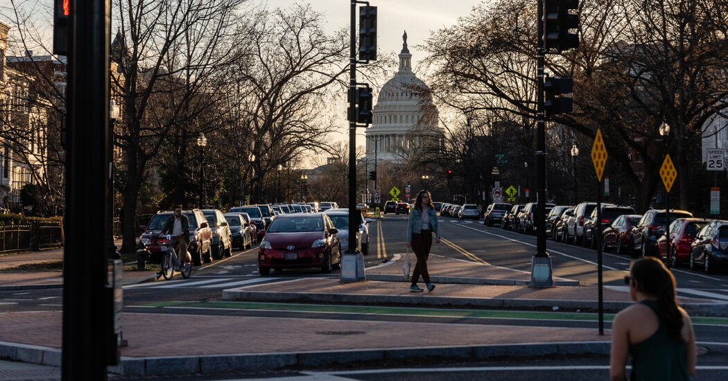 Os republicanos da casa se movem para colocar seu carimbo em DC como um orçamento corrigido