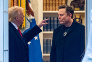 Os russos respondem com zombaria à briga de Trump-Musk