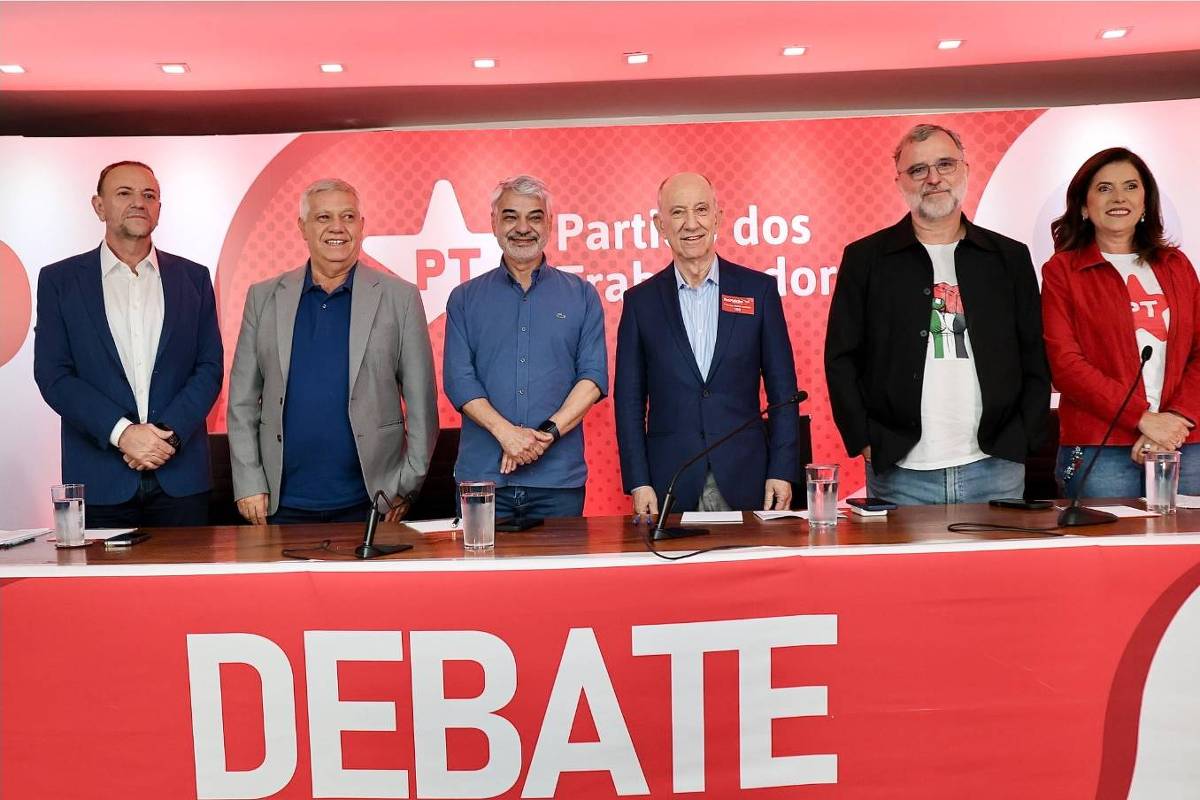 PT: Debate para eleição interna tem crítica a governo Lula - 02/06/2025 - Poder