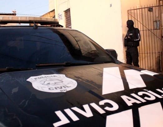 Polícia Civil cumpre mandado de prisão contra homem suspeito de homicídio em Parnamirim