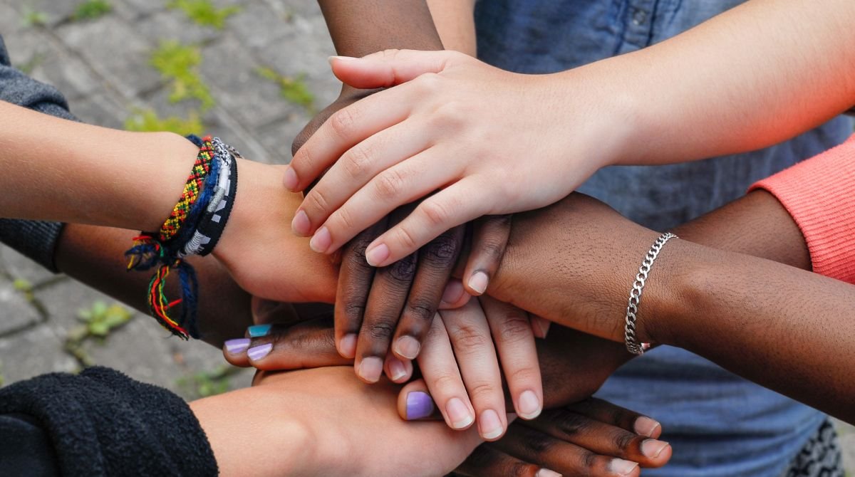 RN sanciona lei que proíbe nomeação de condenados por racismo, homofobia e transfobia