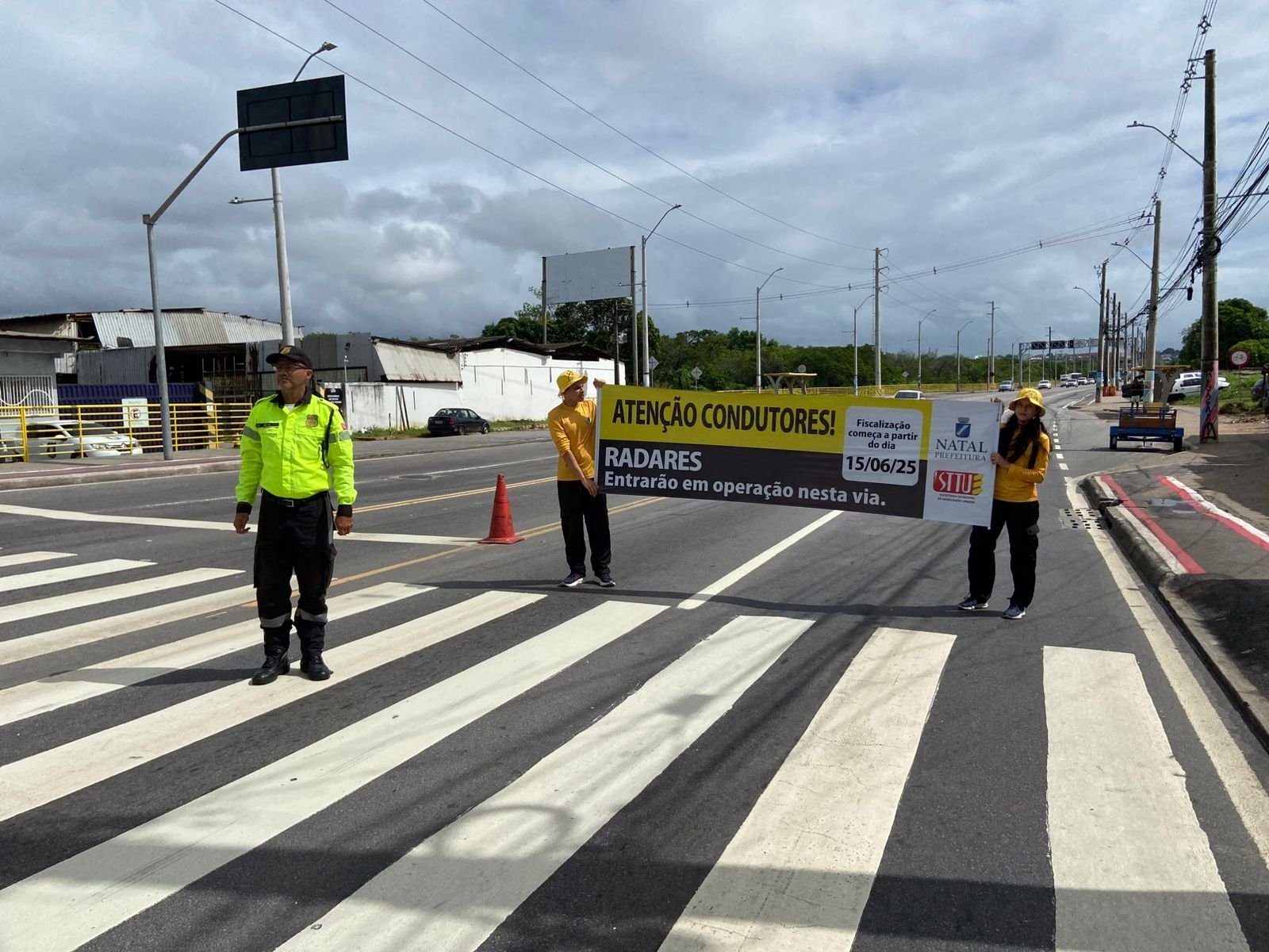 Radares da Avenida Felizardo Moura entram em operação neste domingo (15)