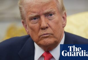 Reino Unido avançando com negociações comerciais dos EUA, apesar do bloco judicial nas tarifas de Trump | Tarifas de Trump