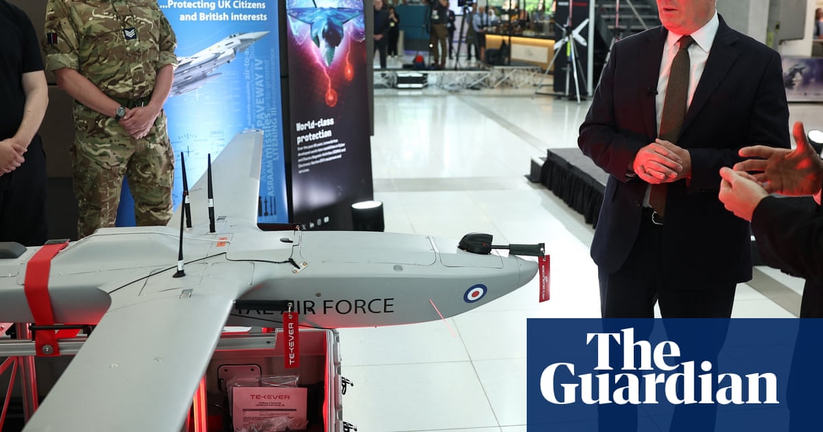 Reino Unido para investir £ 2 bilhões em drones para tornar o Exército '10 vezes mais letal '| Política de defesa